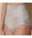 Slip guaina vita alta contenitiva Selene 902 modellante in microfibra fronte nero modella