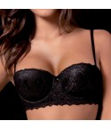 Love and bra Vivienne pizzo