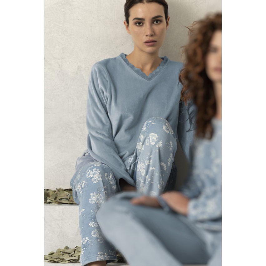 Pigiama donna in vellutino e lycra celeste Admas 60232