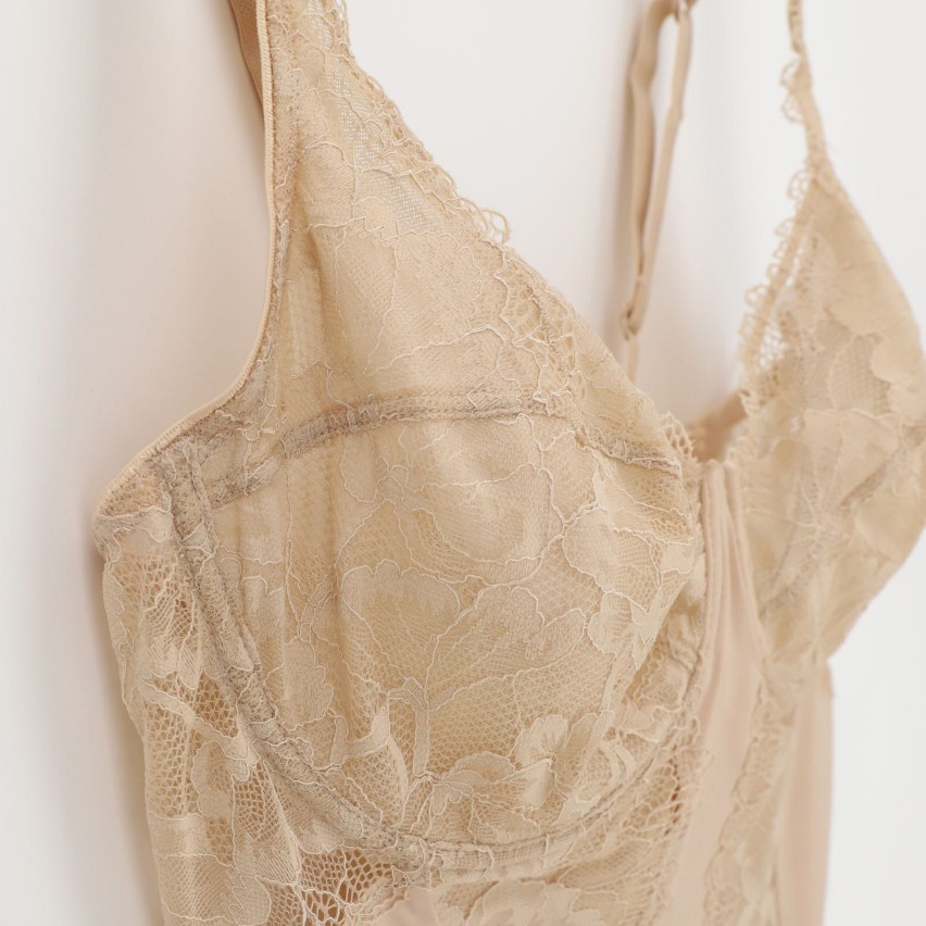 Body Lepel 704 a balconcino con ferretto coppa C in pizzo