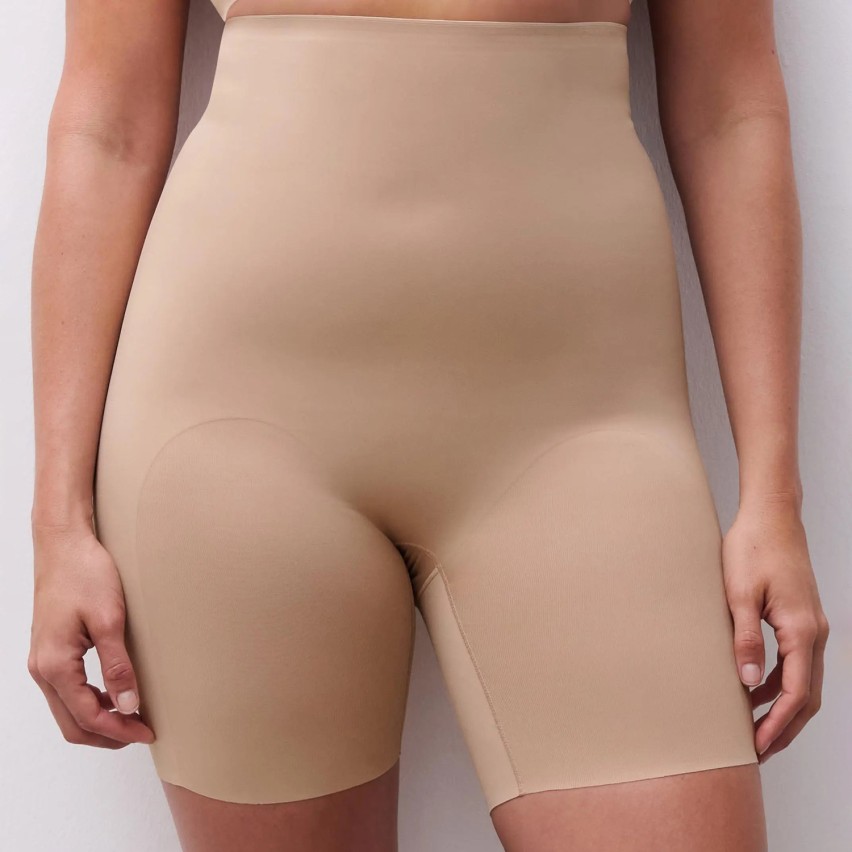 Guaina a pantaloncino contenitiva e modellante Chantelle C35070