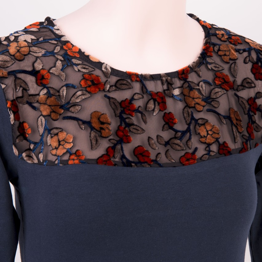 Maglia Jadea 4878 in cotone elastico con trasparenza floreale