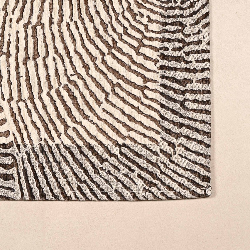 Tappeto arredo jacquard in ciniglia con antiscivolo Ondule Zambaiti