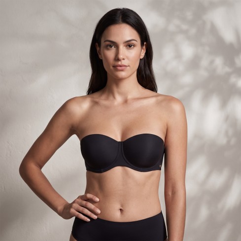 Reggiseno Lormar fascia naturale liscio con ferretto fronte nero modella zoom