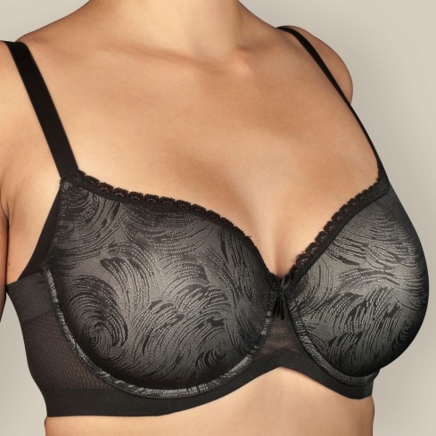 Reggiseno con ferretto Selene Violeta imbottito fronte nero modella